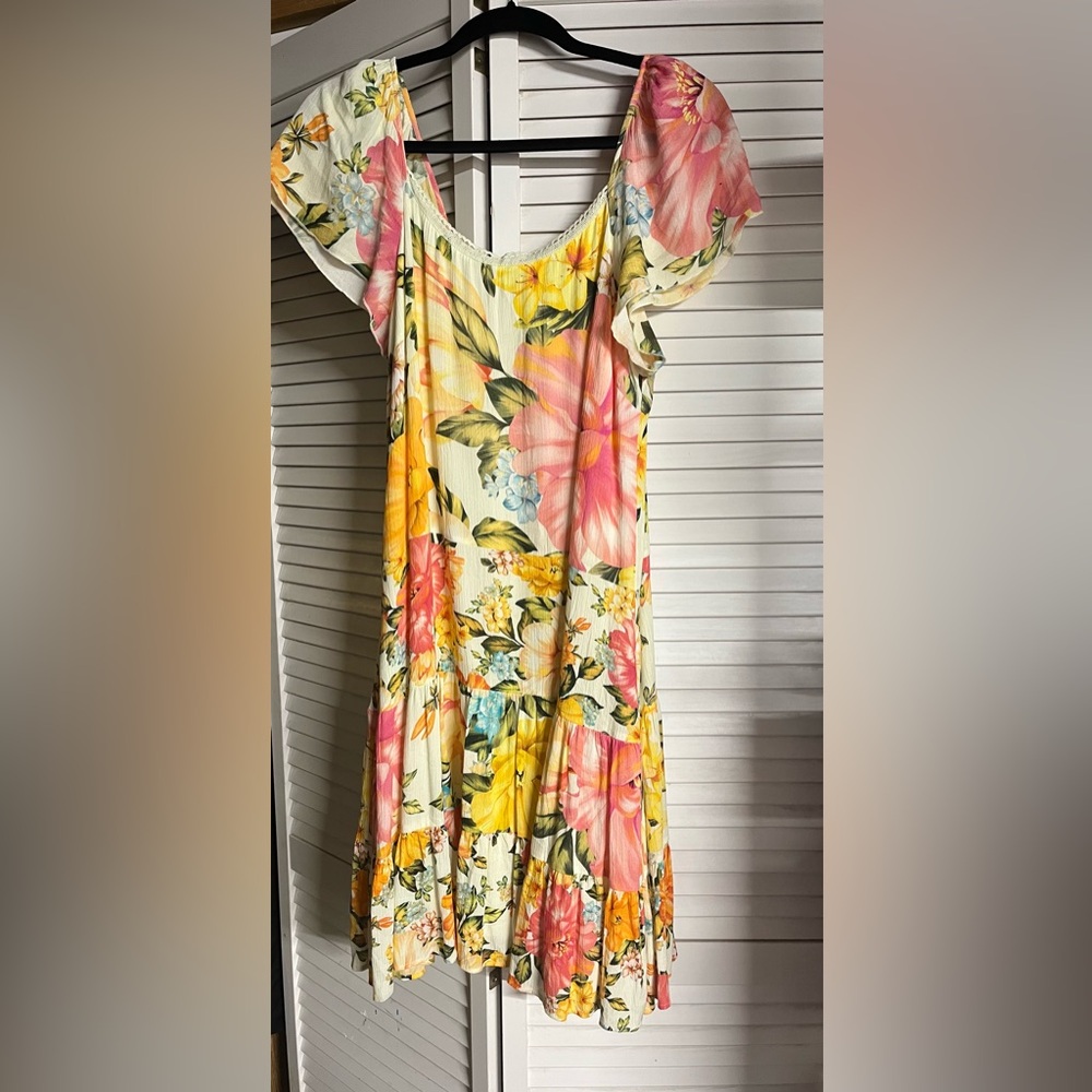 FARM Rio Cream Floral Mini Dress with Pink and Yellow Blooms - Picture 10 of 10